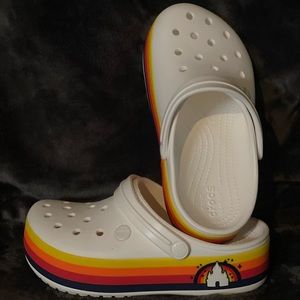 ✨ PLATFORM DISNEY CROCS ✨ Womens 7, like new. Only worn a few times